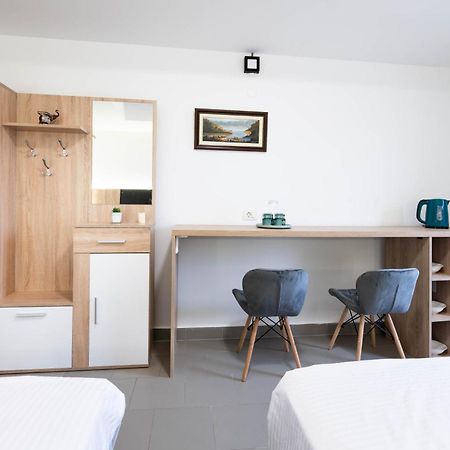 Studio Apartment Cudo Nevidjeno Karuc Exteriér fotografie