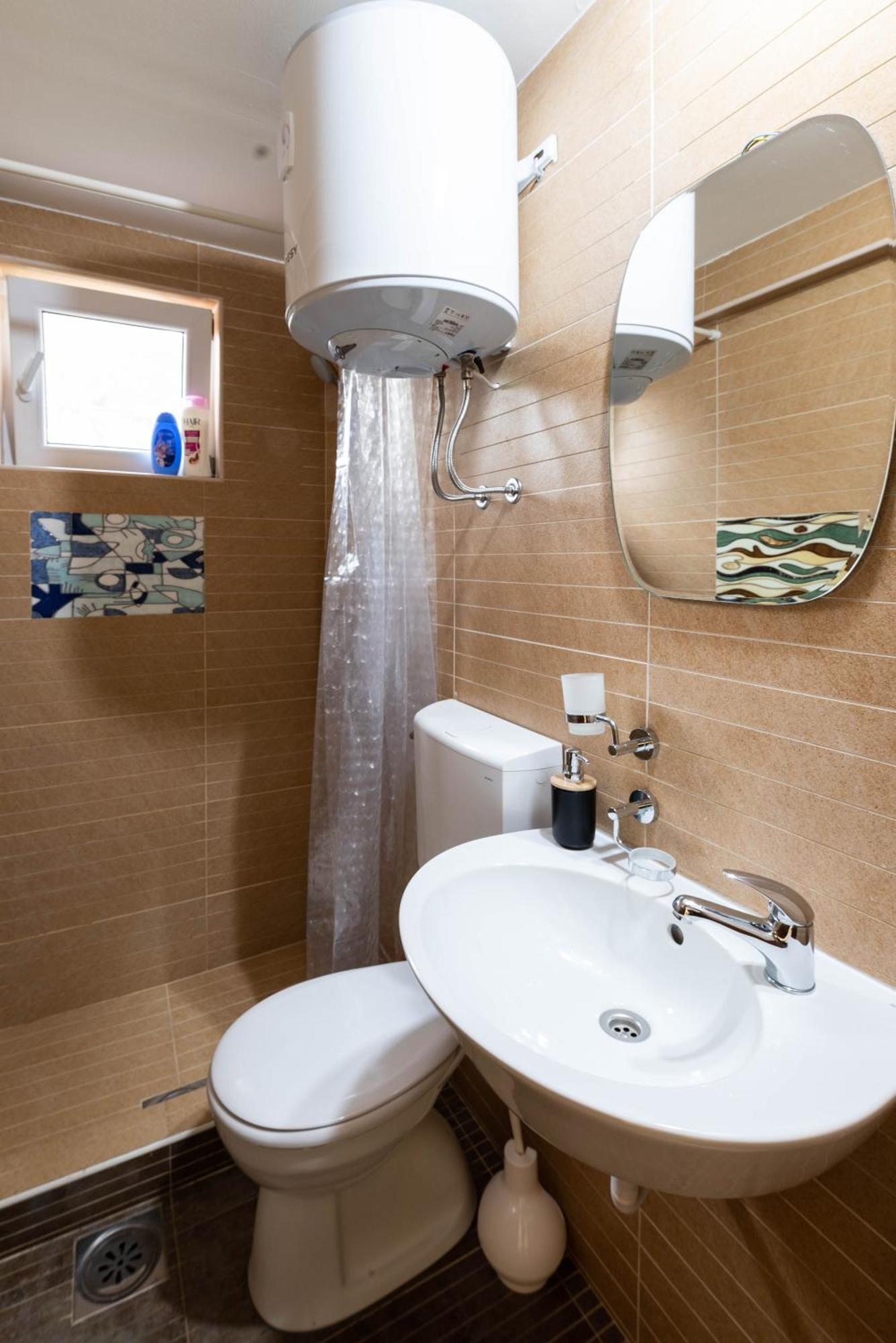 Studio Apartment Cudo Nevidjeno Karuc Exteriér fotografie